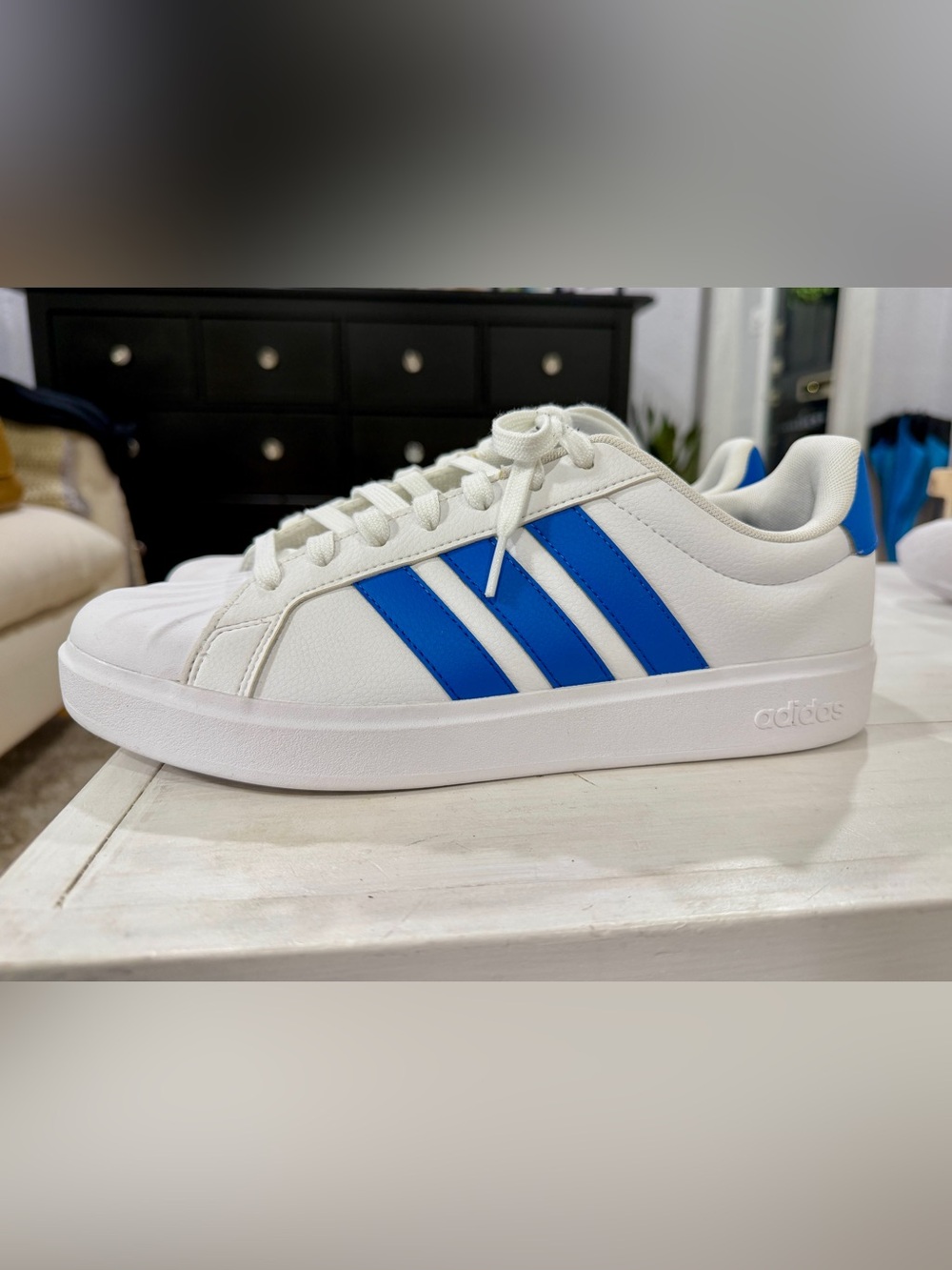 Men’s Adidas White Low-Top Sneakers with Blue Stripes